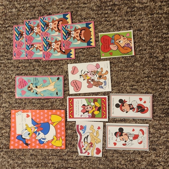Disney Other - Disney Valentines